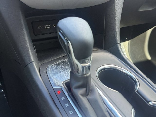 Used 2023 Chevrolet Equinox LS w/ Midnight Edition FWD image 20