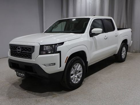 Used 2024 Nissan Frontier SV w/ SV Convenience Package AWD/4WD image 6