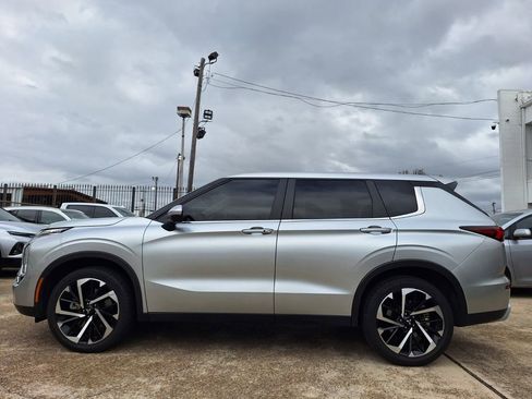 Used 2024 Mitsubishi Outlander Ralliart image 4