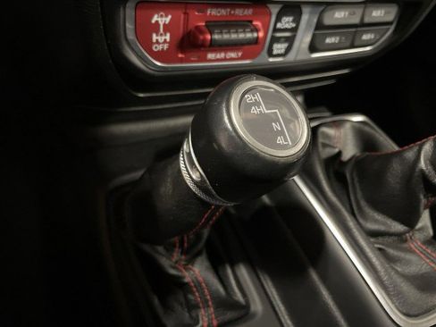 Used 2021 Jeep Wrangler Unlimited Rubicon image 34