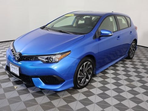 Used 2018 Toyota Corolla iM image 4