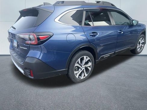 Used 2022 Subaru Outback Limited image 5