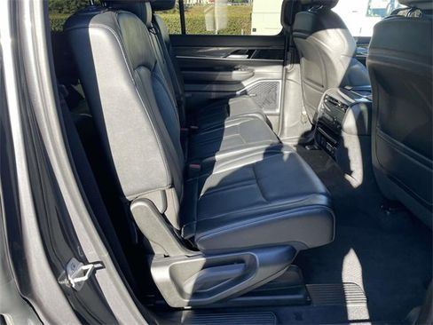 Used 2022 Jeep Wagoneer Series II w/ Premium Group I image 26