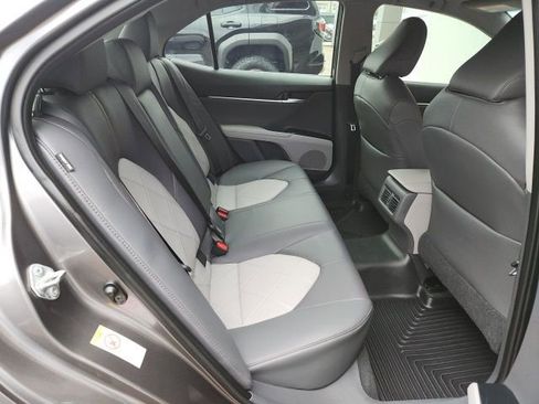 Certified 2018 Toyota Camry XLE image 23