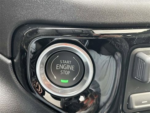 New 2026 Chevrolet Silverado 2500 ZR2 image 18