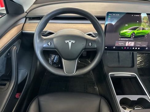 Used 2023 Tesla Model 3 Standard Range image 16