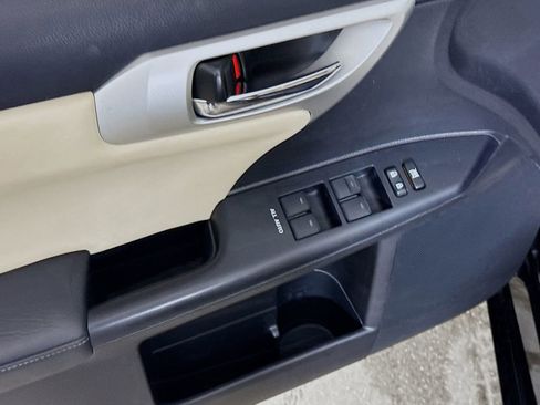 Used 2012 Lexus CT 200h Premium image 15