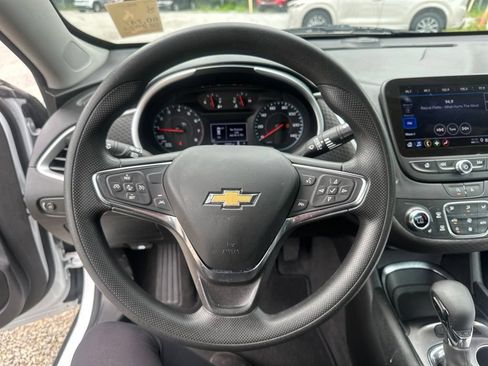 Used 2024 Chevrolet Malibu LT FWD image 15