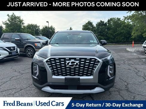Used 2021 Hyundai Palisade SE AWD/4WD image 2