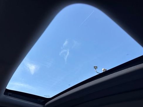 Used 2022 Honda CR-V Touring image 13