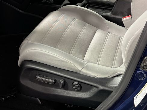 Used 2019 Honda CR-V EX image 15