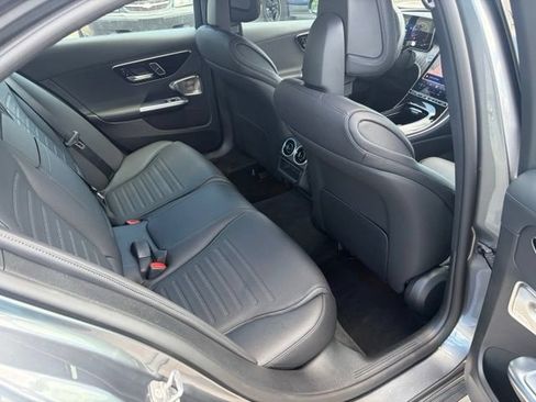 Used 2025 Mercedes-Benz C 300 Sedan image 30