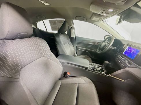 Used 2026 Toyota Camry LE w/ Convenience Package image 26