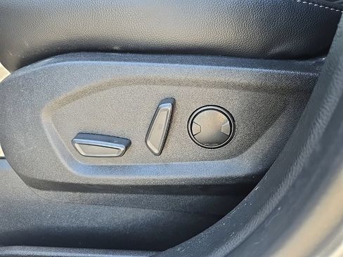 Used 2023 Ford Edge SEL w/ Convenience Package AWD/4WD image 11