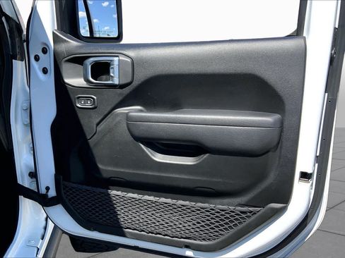 Used 2023 Jeep Wrangler Unlimited Sport AWD/4WD image 23