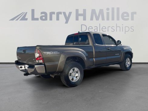 Used 2012 Toyota Tacoma 4x4 Access Cab V6 image 5