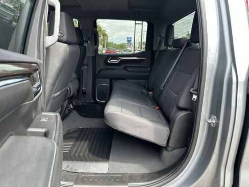 Used 2023 Chevrolet Silverado 1500 LT AWD/4WD image 26