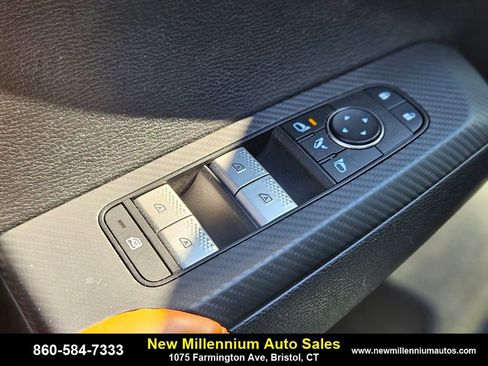 Used 2022 Mitsubishi Outlander GT image 17