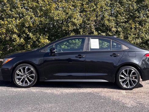 Used 2020 Toyota Corolla SE image 4