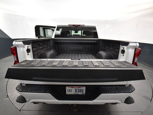 Used 2024 Chevrolet Silverado 1500 High Country image 14