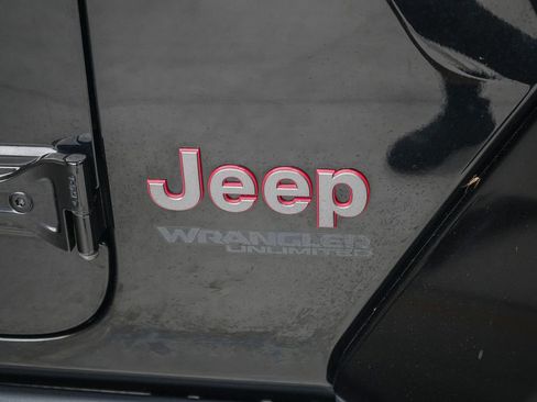 Used 2019 Jeep Wrangler Unlimited Rubicon AWD/4WD image 10