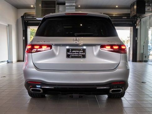 Used 2026 Mercedes-Benz GLS 450 4MATIC image 5