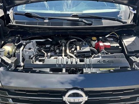 Certified 2025 Nissan Kicks SV image 26