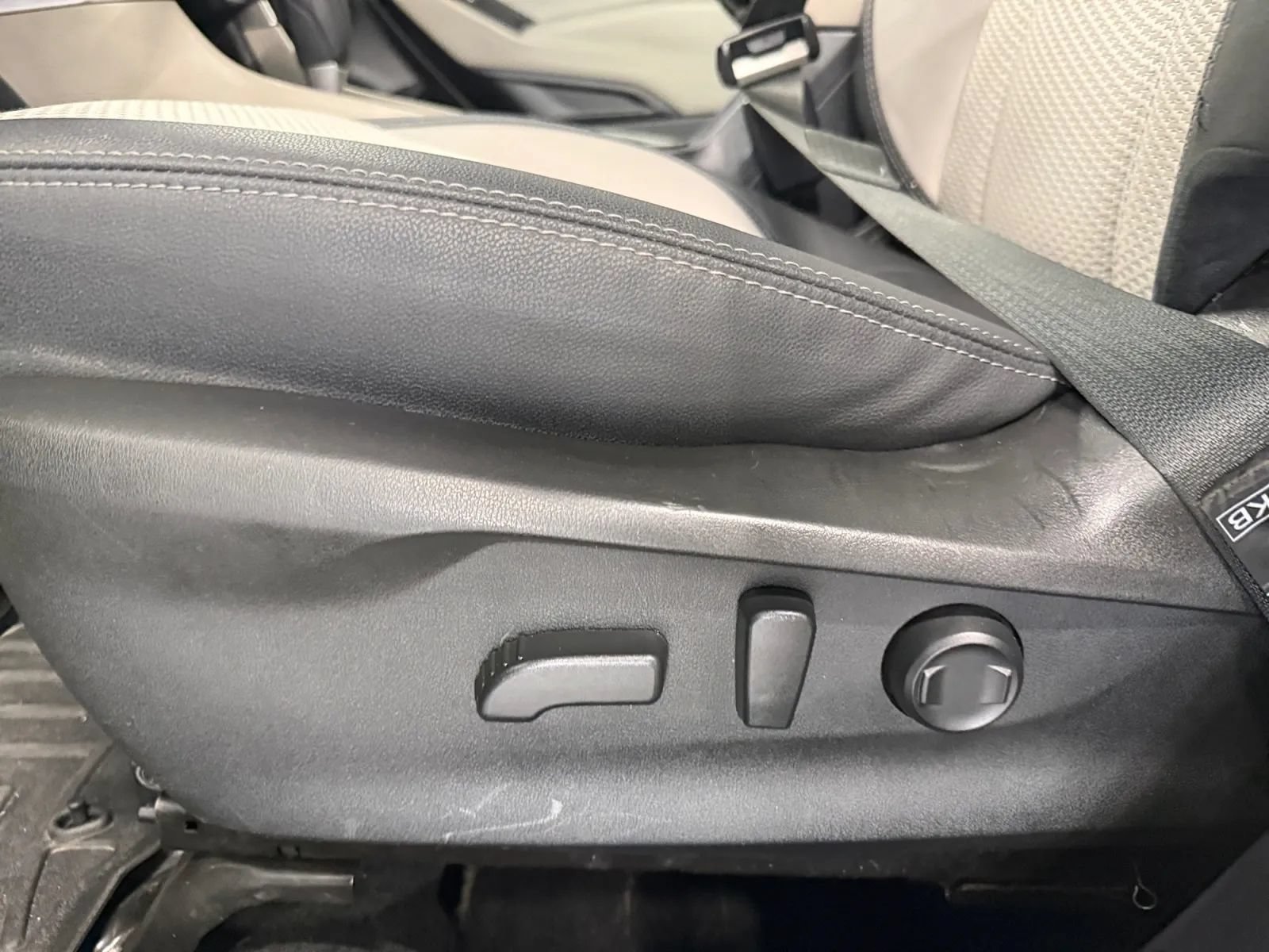 Used 2019 Subaru Forester Premium w/ All-Weather Package AWD/4WD image 22
