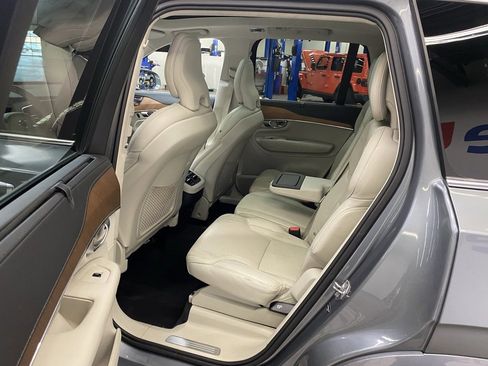 Used 2019 Volvo XC90 T6 Inscription w/ Luxury Package image 18