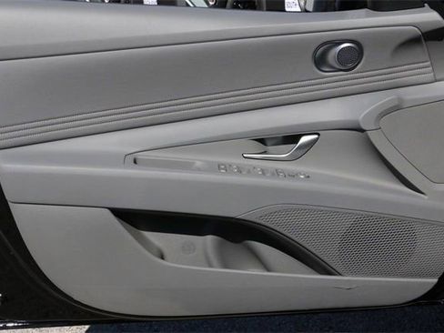 Used 2026 Hyundai Elantra Sport image 17