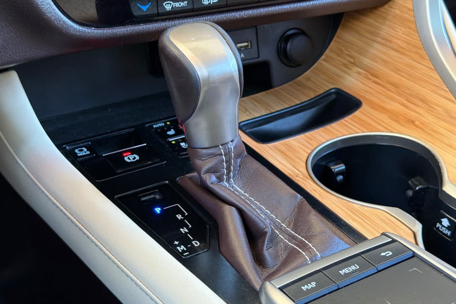 Used 2020 Lexus RX 350L FWD w/ Premium Package image 25