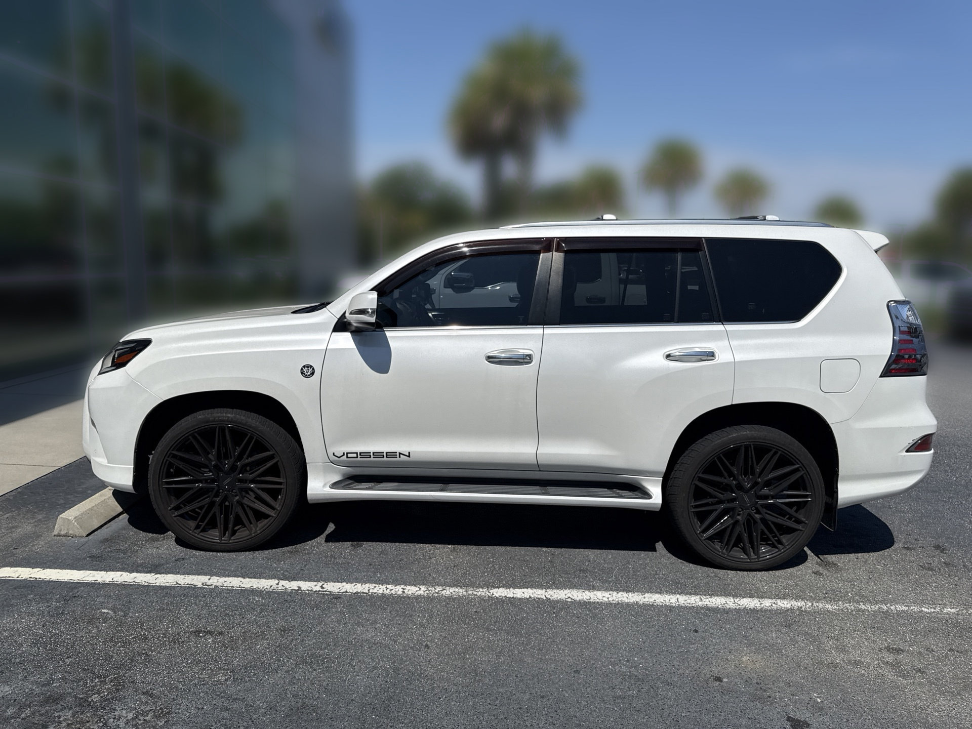 Used 2021 Lexus GX 460 Premium w/ Premium Package AWD/4WD image 8