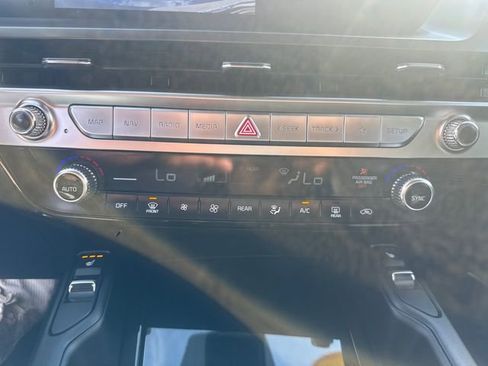 Used 2024 Kia Telluride S w/ S Sunroof Package image 35