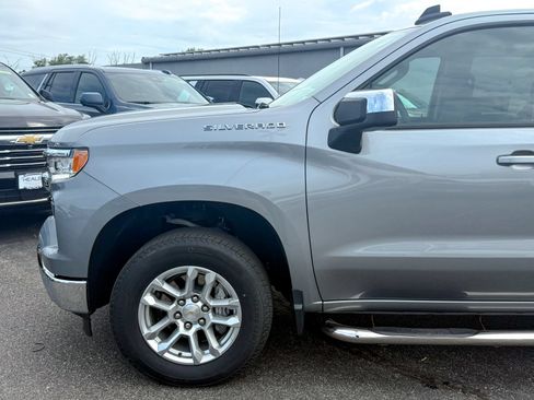 Certified 2023 Chevrolet Silverado 1500 LT AWD/4WD image 11