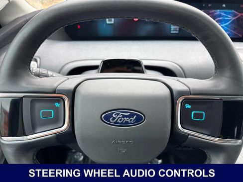 Used 2025 Ford Expedition Max Active AWD/4WD image 29