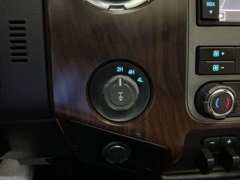 Used 2012 Ford F350 Lariat w/ Lariat Ultimate Pkg image 14