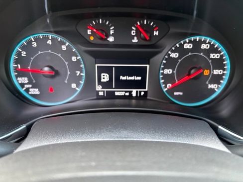 Used 2021 Chevrolet Equinox LS w/ LS Convenience Package FWD image 27