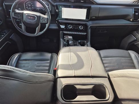 Used 2024 GMC Sierra 1500 AT4X AWD/4WD image 17