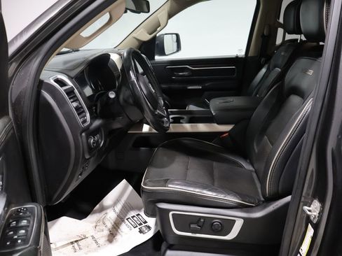 Used 2019 RAM 1500 Laramie image 11