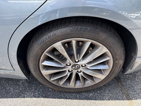 Used 2020 INFINITI Q50 Luxe RWD image 5
