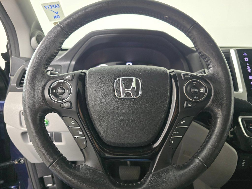 Used 2018 Honda Pilot Touring image 26