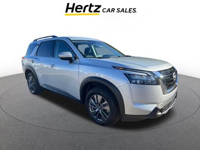 Used 2025 Nissan Pathfinder SV
