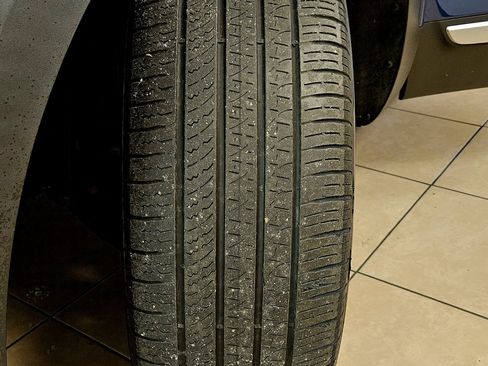 Used 2024 Kia Telluride S w/ S Sunroof Package image 45