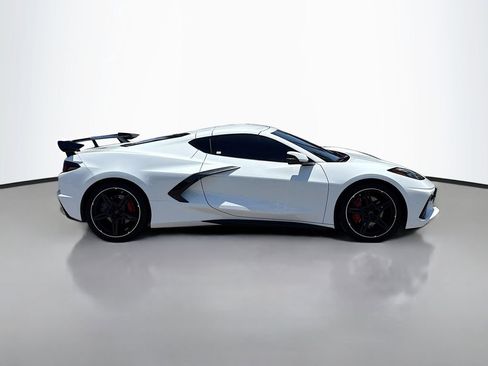 Used 2022 Chevrolet Corvette Stingray Coupe w/ 1LT RWD image 8