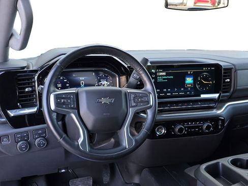 Used 2023 Chevrolet Silverado 1500 LT Trail Boss w/ Protection Package image 16