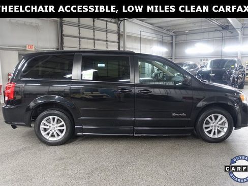 Used 2015 Dodge Grand Caravan SXT w/ UConnect Hands-Free Group image 8