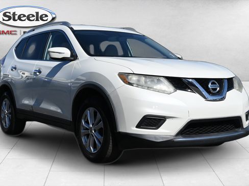 Used 2015 Nissan Rogue SV FWD image 3