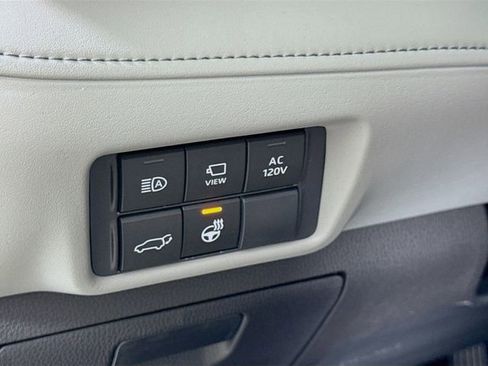 New 2026 Toyota Highlander Platinum image 20