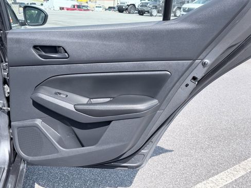 Used 2024 Nissan Altima 2.5 SV image 30