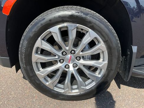 Used 2023 GMC Yukon Denali AWD/4WD image 38